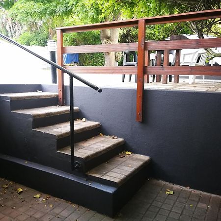Dempsey'S Self-Catering Guest House Port Elizabeth Ngoại thất bức ảnh