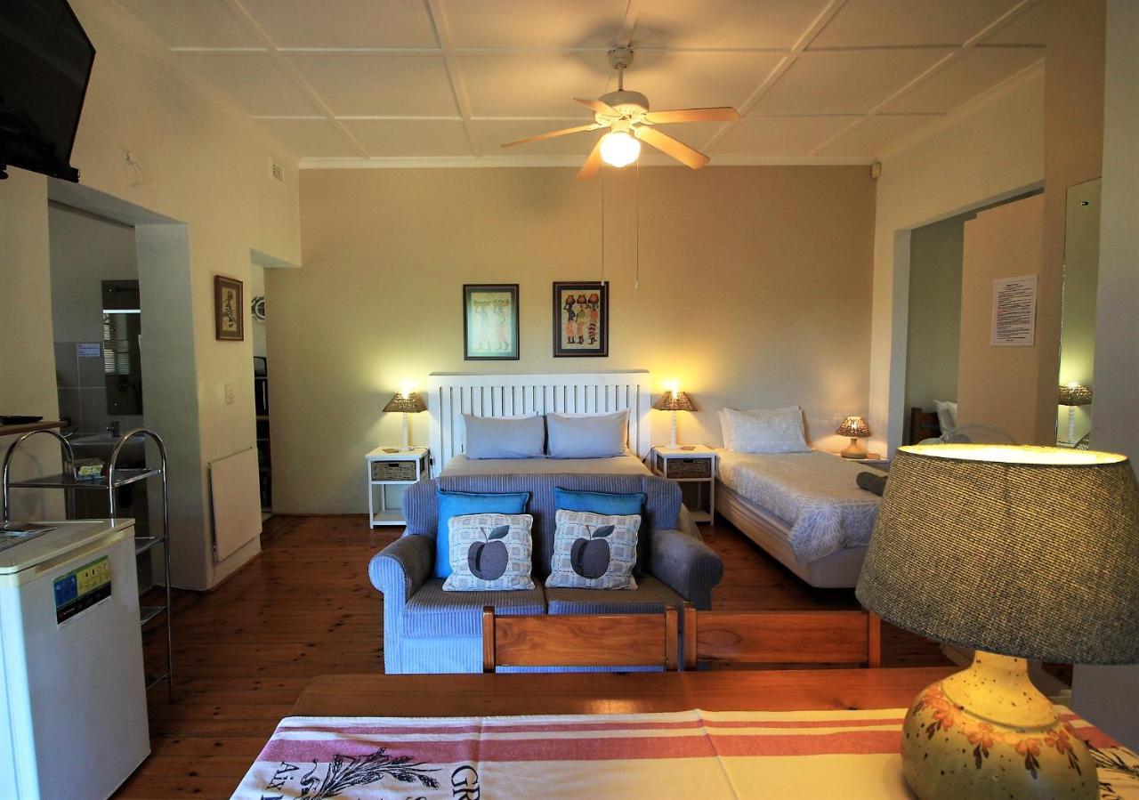 Dempsey'S Self-Catering Guest House Port Elizabeth Ngoại thất bức ảnh