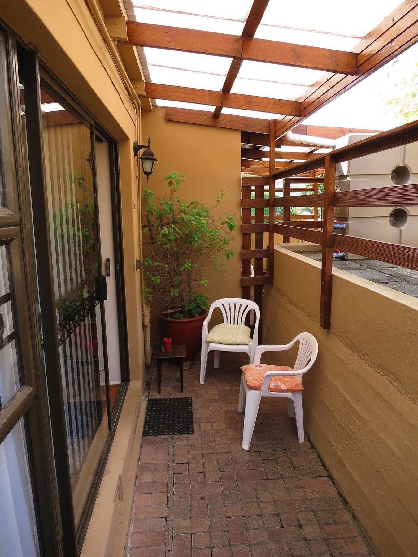 Dempsey'S Self-Catering Guest House Port Elizabeth Ngoại thất bức ảnh